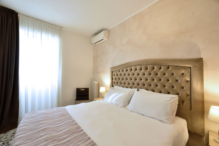 Bedroom 5, Hotel La Marina Mhotelsgroup, Imperia