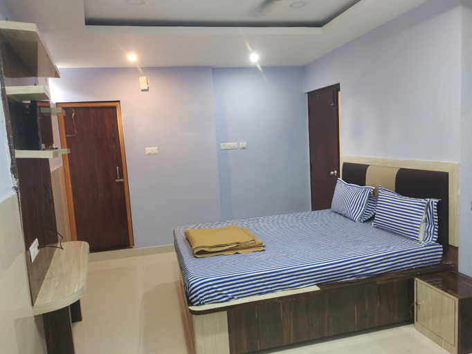 Bedroom 2, Goroomgo Hotel Tara Grand Road Puri, Puri