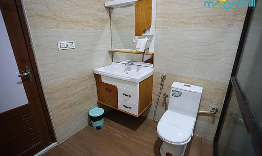 Bathroom 2, Fabhotel Prime Moon Hill Resorts, Idukki