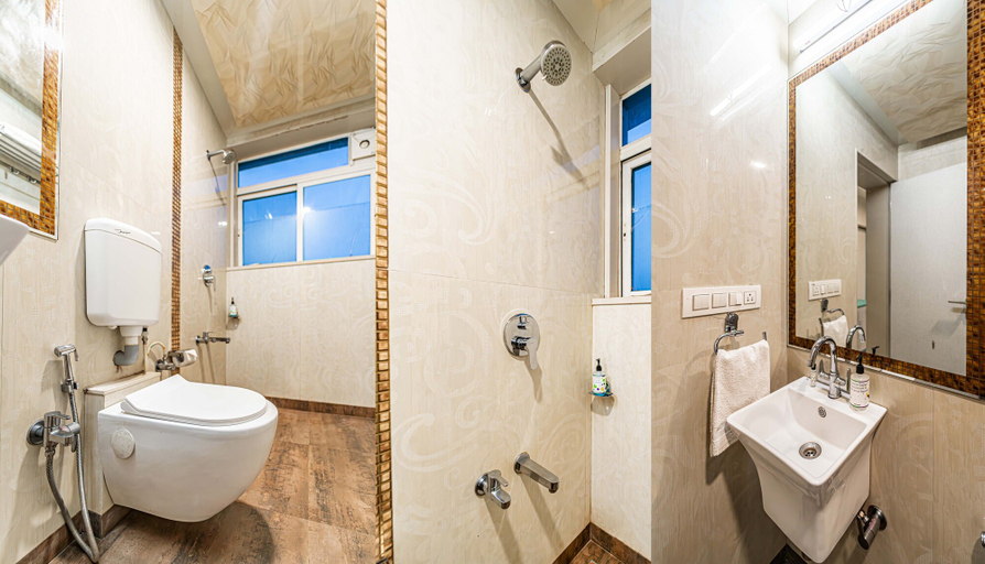 Bathroom 3, Treebo Raval Resort with Valley View, Satara
