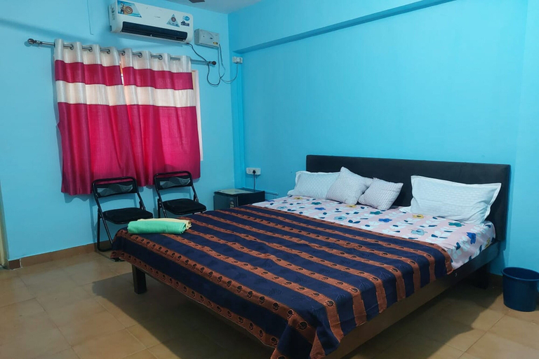 Bedroom 2, Akash Guest House, North Goa