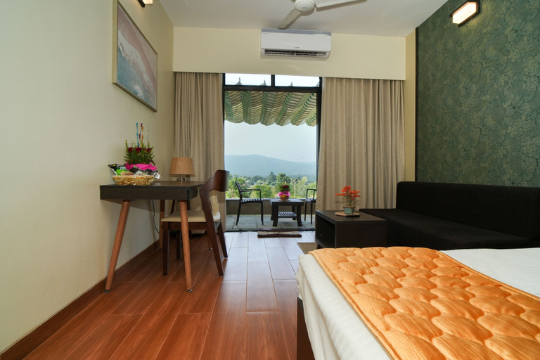 Bedroom 3, Gaurav Lords Resort Shrivardhan, Raigarh