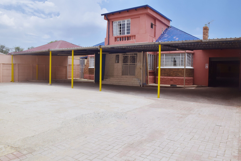 Exterior & Views 2, Skypz Lodge, City of Johannesburg