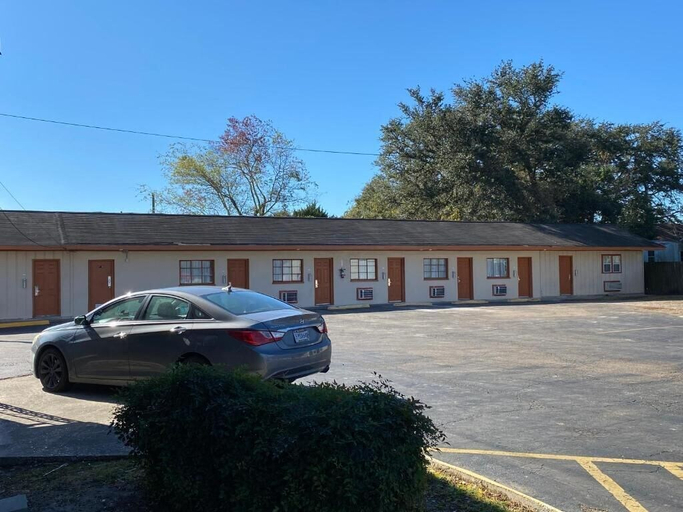 Others 4, Relax Inn-Plaquemine, Iberville