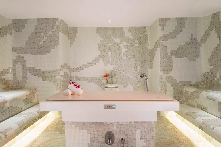 Bathroom 5, Le Méridien Mahabaleshwar Resort & Spa, Satara
