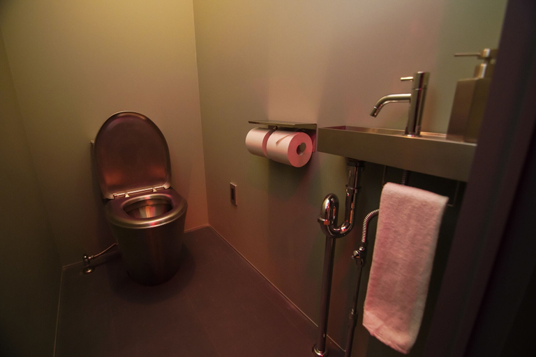 Bathroom 3, RED SUBMARINE - Hostel, Kure