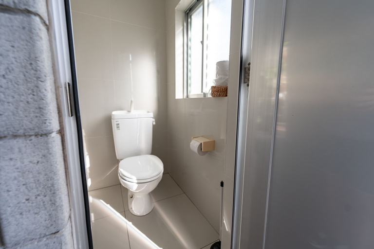 Bathroom 4, YUNAPA, Miyakojima