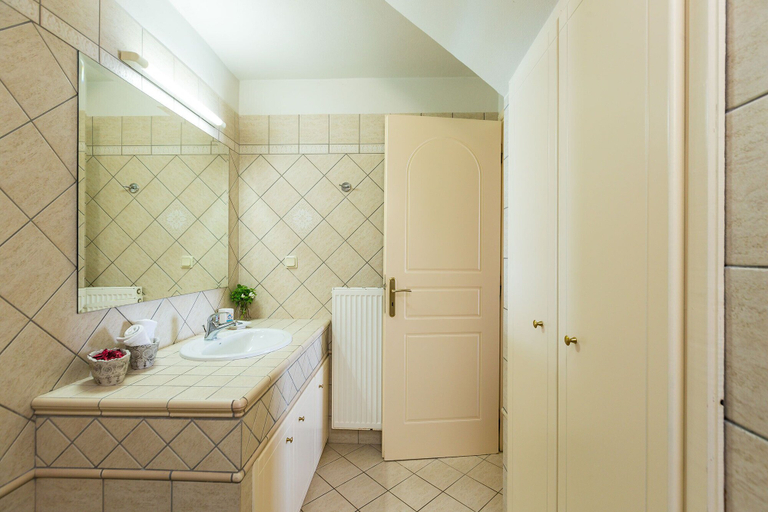 Bathroom 4, Belvedere Villas, Crete