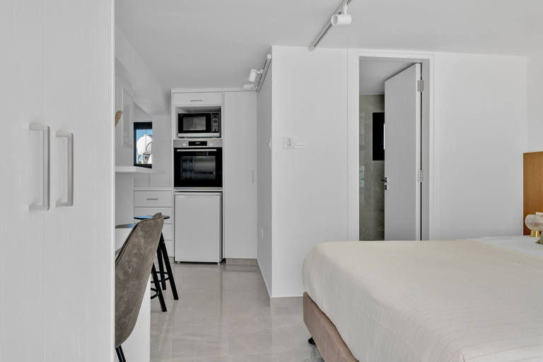 Bedroom 4, Phaedrus Living: Alkminis Seaview Suites Litore