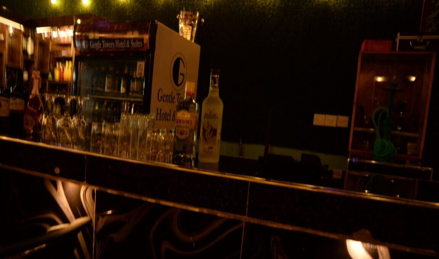 Exterior & Views 2, Gentle tower hotel and suites adekunle, Mushin