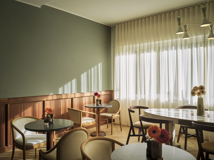 Food & Drinks 5, Max Brown Hotel Missori, part of Sircle Collection, Milano