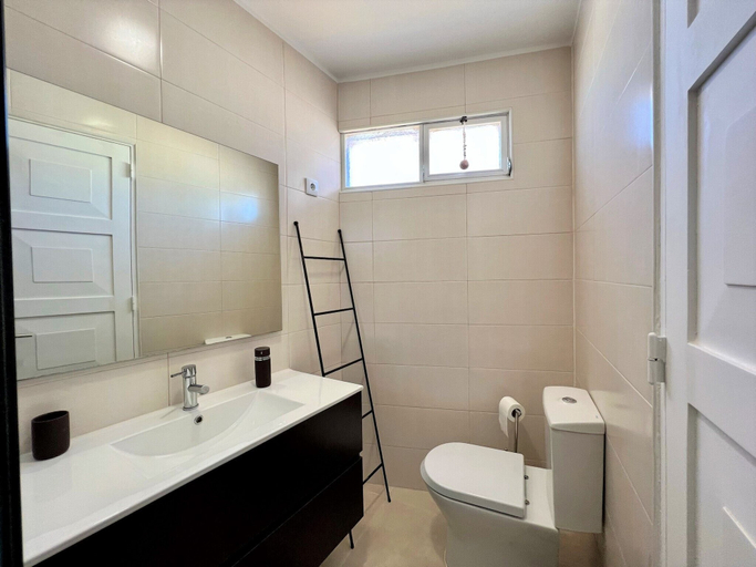Bathroom 3, Albufeira Central 2 by Homing, Albufeira