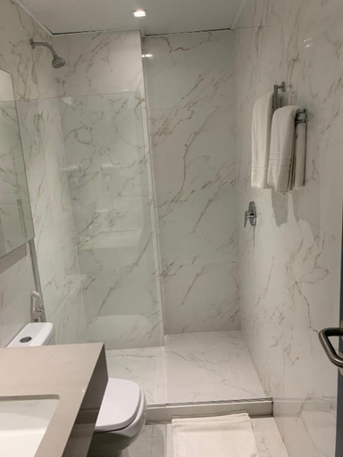 Bathroom 4, Regency Copacabana Hotel, Rio de Janeiro