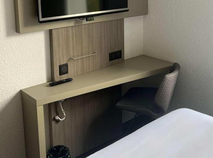 Others 3, ibis Styles Saint-Quentin, Aisne