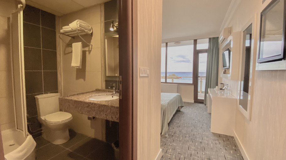 Bathroom 5, Tekirdag Yat Hotel, Merkez
