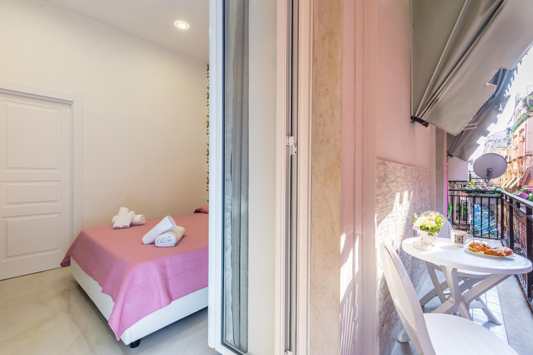 Bedroom 2, Toledo house Apartments, Napoli
