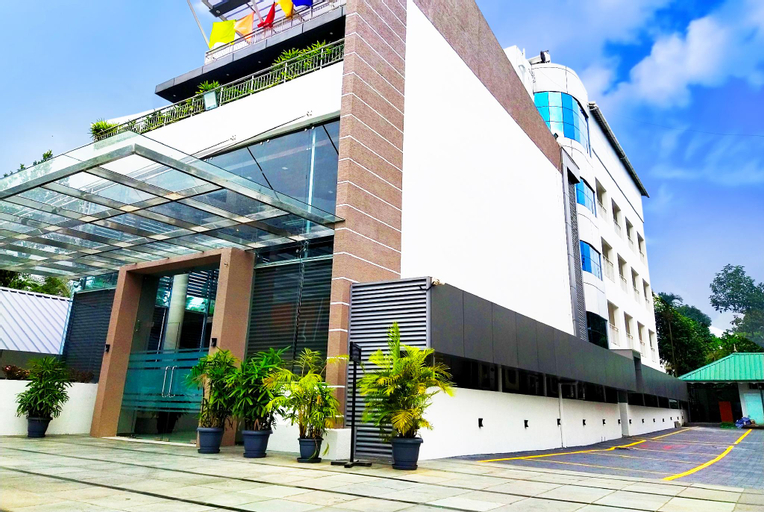 Hotel Kabani Regency, Ernakulam