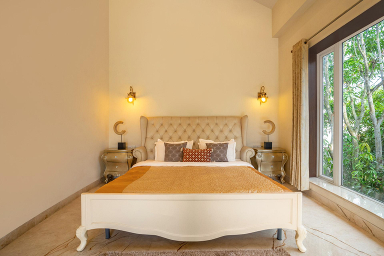 Bedroom 1, StayVista at Timeless Elegance, Haora