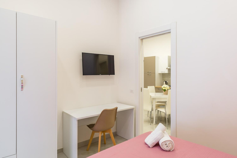 Bedroom 2, Toledo house Apartments, Napoli