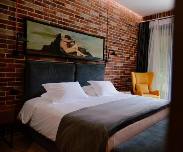 Bedroom 2, Rozafa Fish City Hotel, Elbasanit