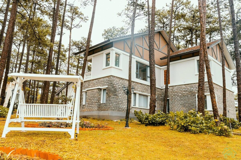 Vintage Villa (4br) surrounded by pine trees, Đà Lạt