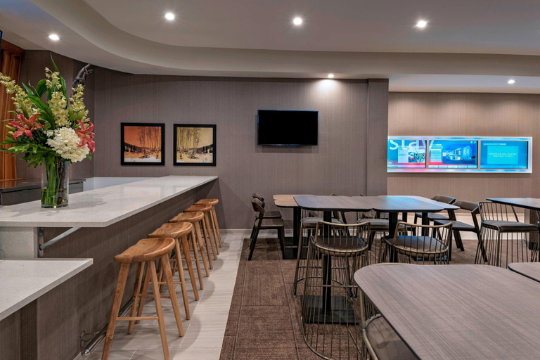 Food & Drinks 5, SpringHill Suites by Marriott Denver West/Golden, Jefferson