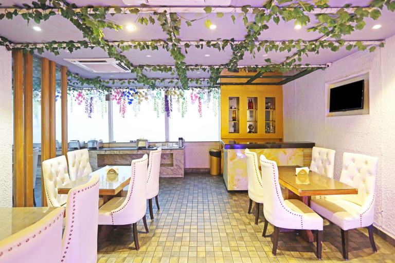 Food & Drinks 5, JRD Luxury, Delhi