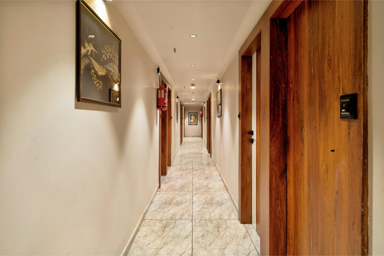 Others 5, Hotel Royal Crown, Ahmadabad