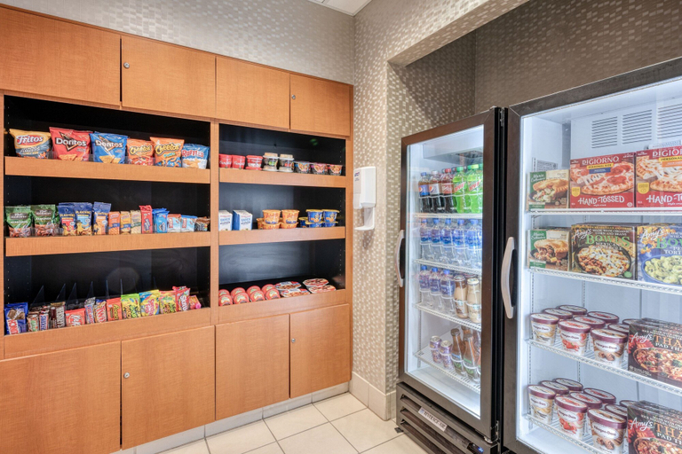 Food & Drinks 5, SpringHill Suites by Marriott Terre Haute, Vigo