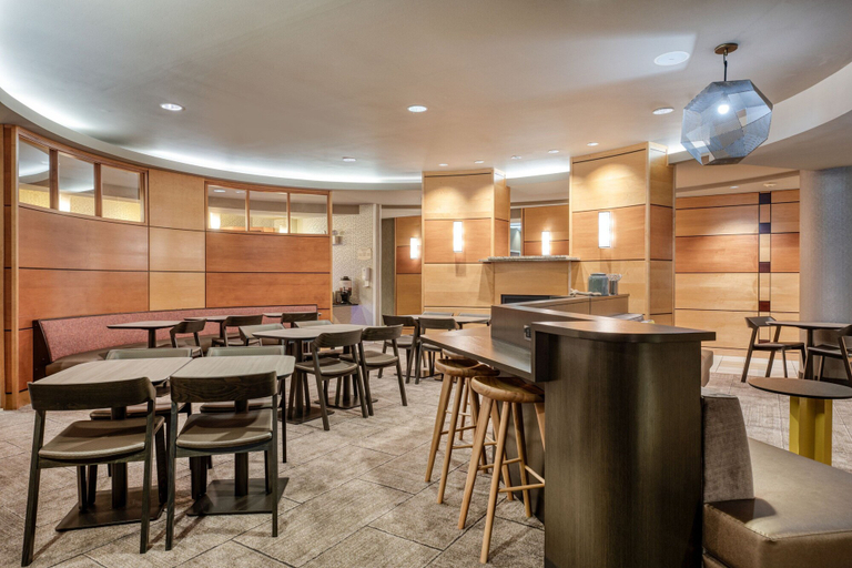 Food & Drinks 4, SpringHill Suites by Marriott Terre Haute, Vigo