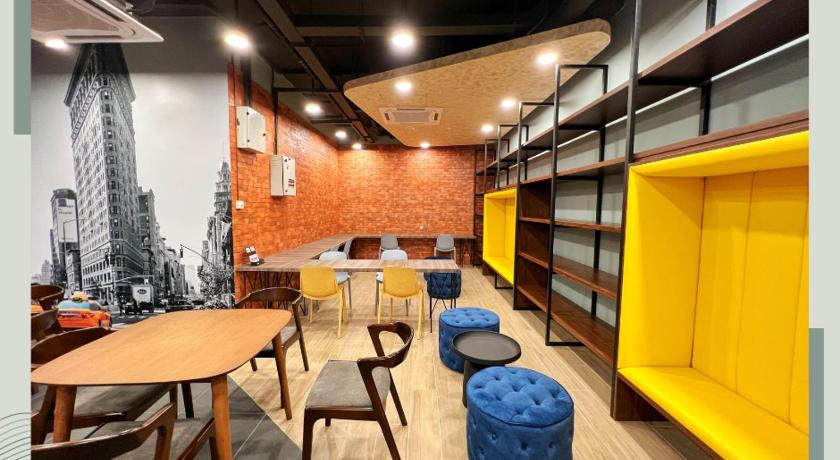 Food & Drinks, Neu Suites 006 B, Kuala Lumpur
