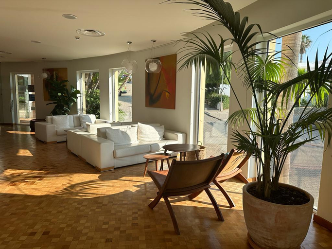 Public Area 4, Vila Luz, Lagos