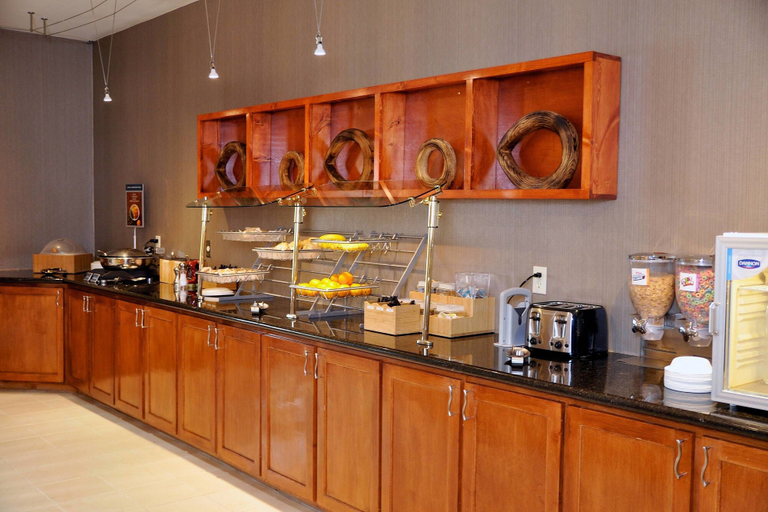 Food & Drinks 5, SpringHill Suites Houston Katy Mills, Houston