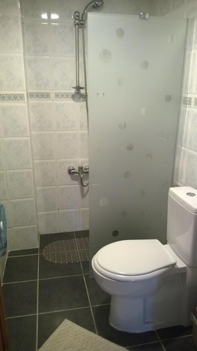 Bathroom, Isil Suit, Ortaca