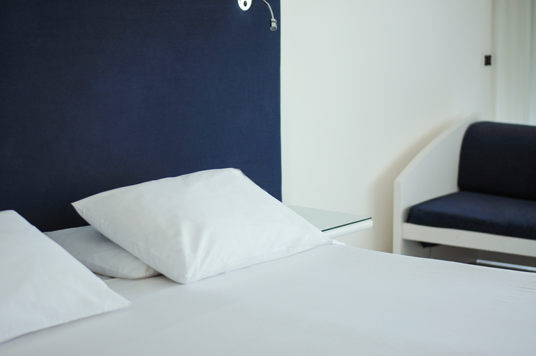 Bedroom 4, Hotel Regina Cristina, Napoli