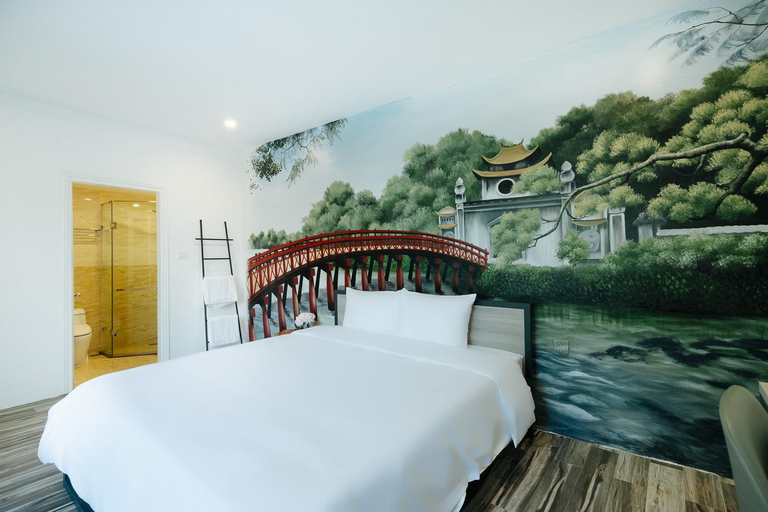 Bedroom 12