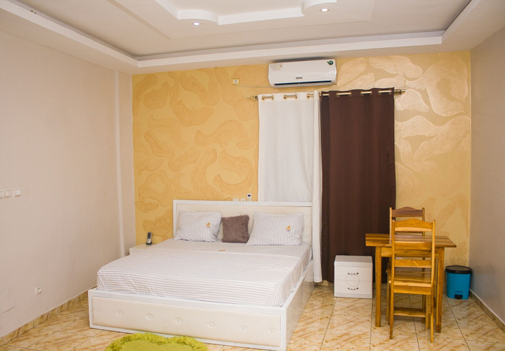 Others 5, Luxury Palace, Golfe (incl Lomé)