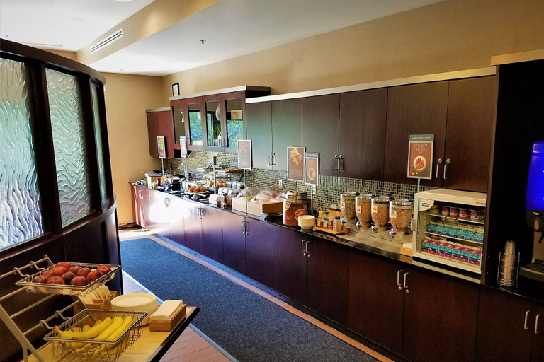 Food & Drinks 5, SpringHill Suites by Marriott Modesto, Stanislaus