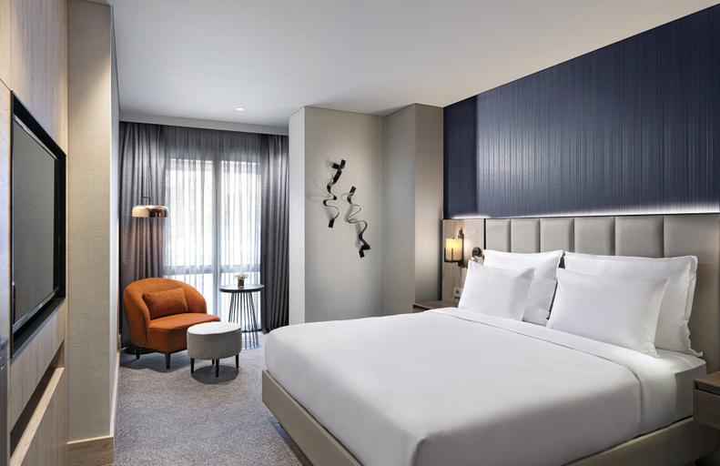 Bedroom 2, Crowne Plaza ISTANBUL - ORTAKOY BOSPHORUS, Beşiktaş