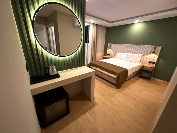Red Castle Hotel & Pub, Serik