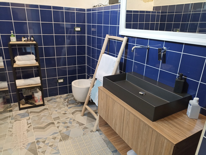 Bathroom 5, Masseria Villa Marchesi, Taranto