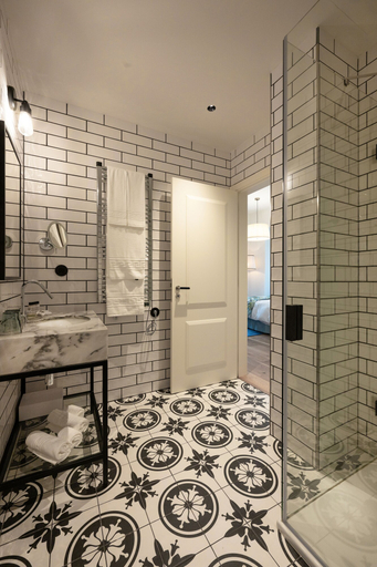 Bathroom 3, Dona Maria Hotel, Figueira da Foz