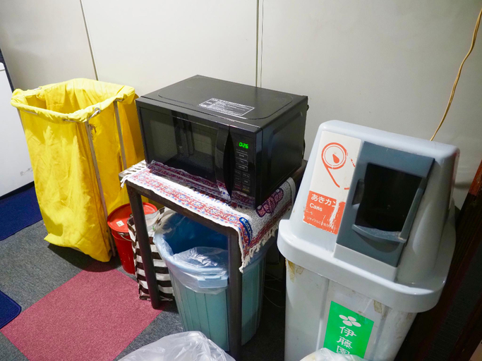 Others 2, Capsule Hotel Block Room, Kita