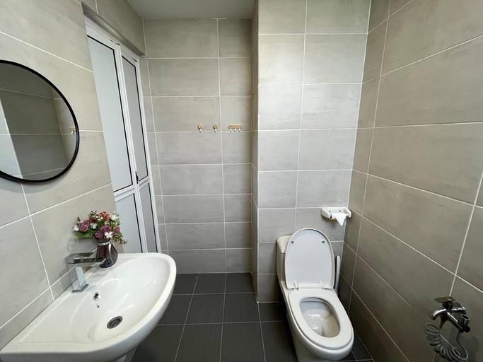 Bathroom 5, Mutiara Beach Resort by MWH, Malacca City