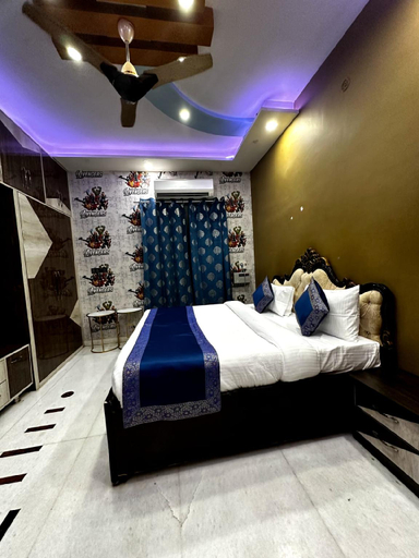 Bedroom 3, Hotel Shivi, Varanasi