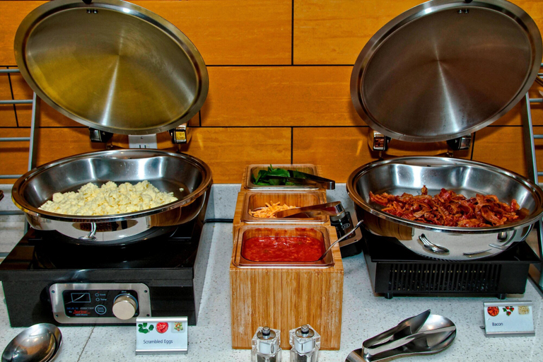 Food & Drinks 5, Springhill Suites by Marriott Moore, Cleveland