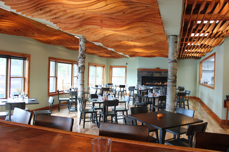 Food & Drinks 4, Ampersand Bay Resort, Franklin