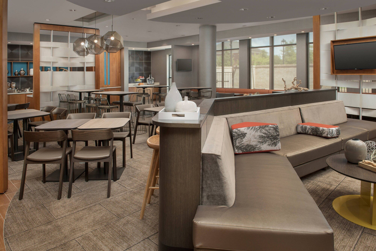 Food & Drinks 4, SpringHill Suites Jackson North/Ridgeland, Madison