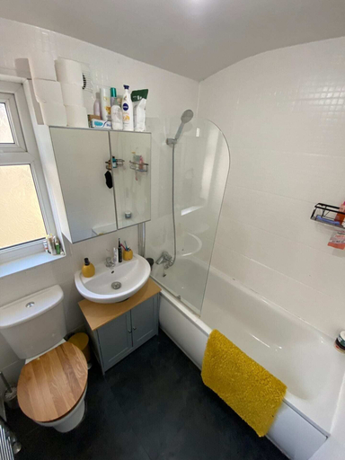 Others 4, Vibrant & Funky 1BD Flat - 12 Mins to Stratford!, London