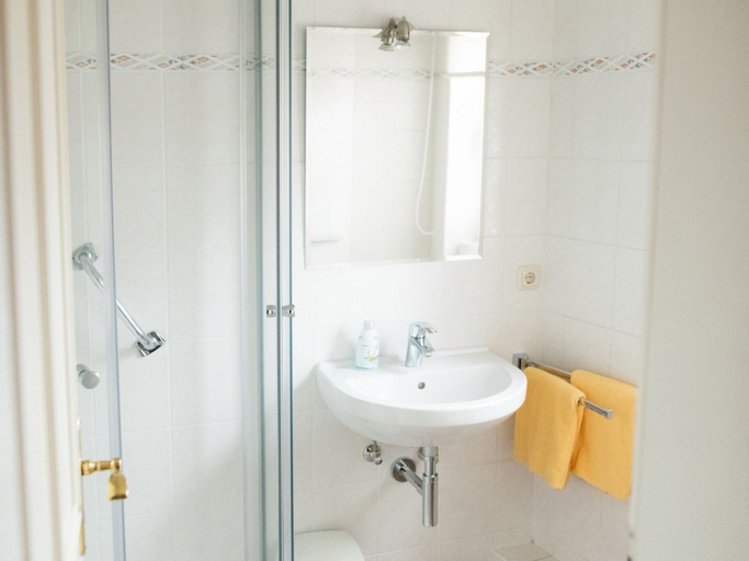 Bathroom 3, Heimathafen Bad Bevensen, Uelzen
